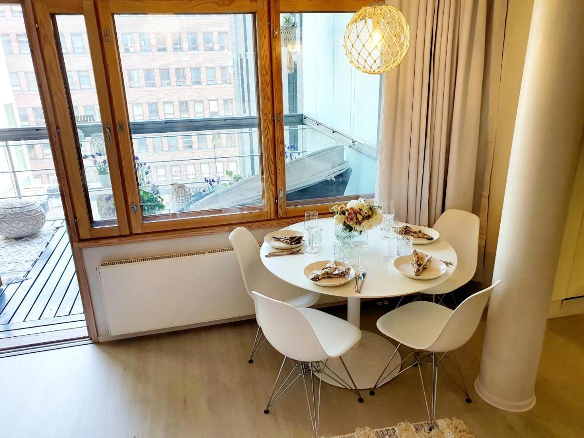 2Ndhomes Unique And Luxury Kamppi Center Apartment With Sauna And Big Terrace هلسنكي المظهر الخارجي الصورة